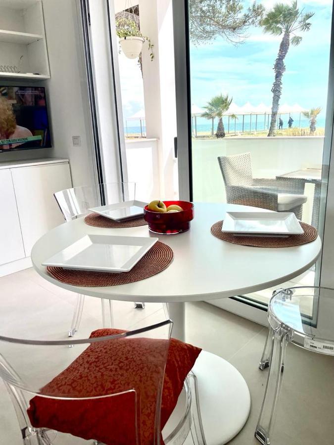 Windsurf Beach Front Torre Grande Bagian luar foto