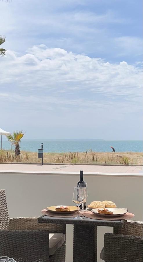 Windsurf Beach Front Torre Grande Bagian luar foto